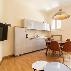 Appartamento Residenza Cornaggia, Milano