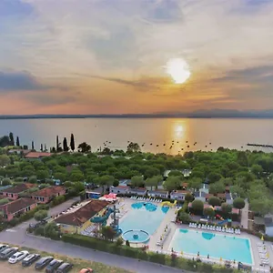 *** Campsite Le Palme & Village Italy