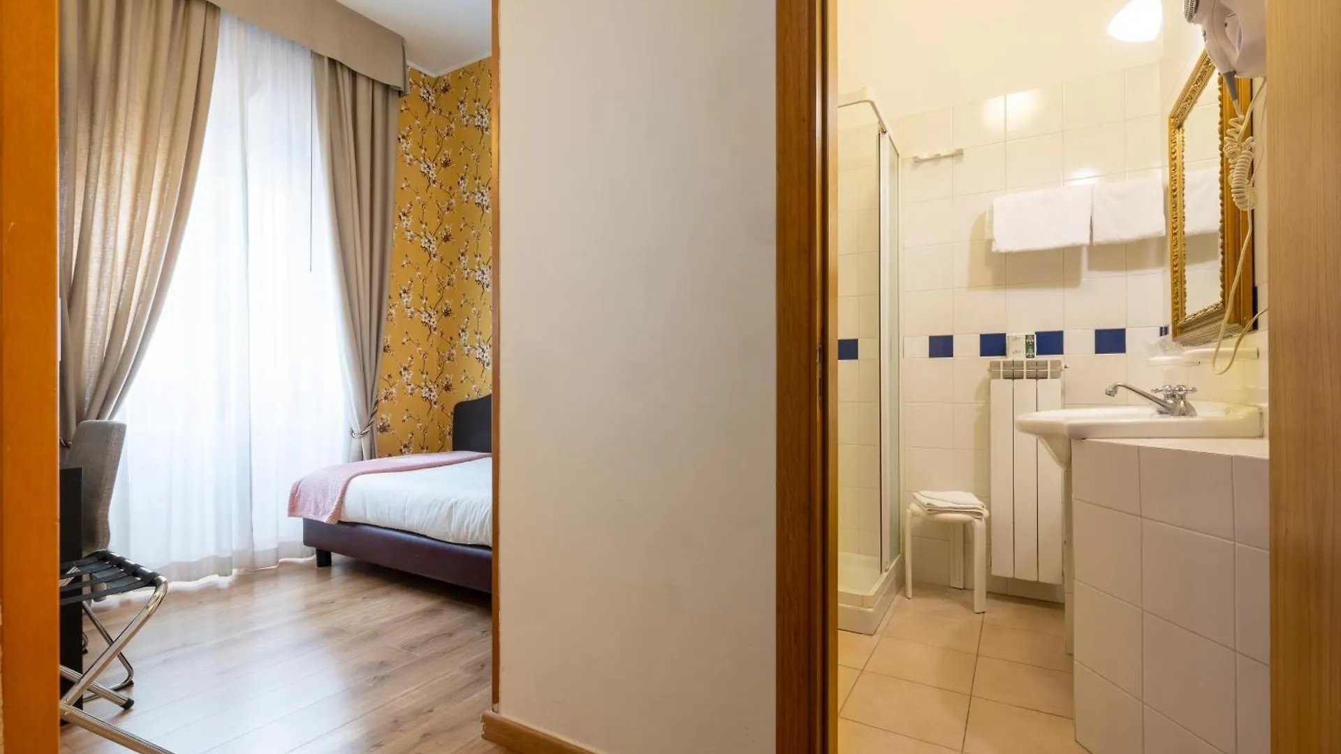 מילאנו Hotel Bagliori 3*,