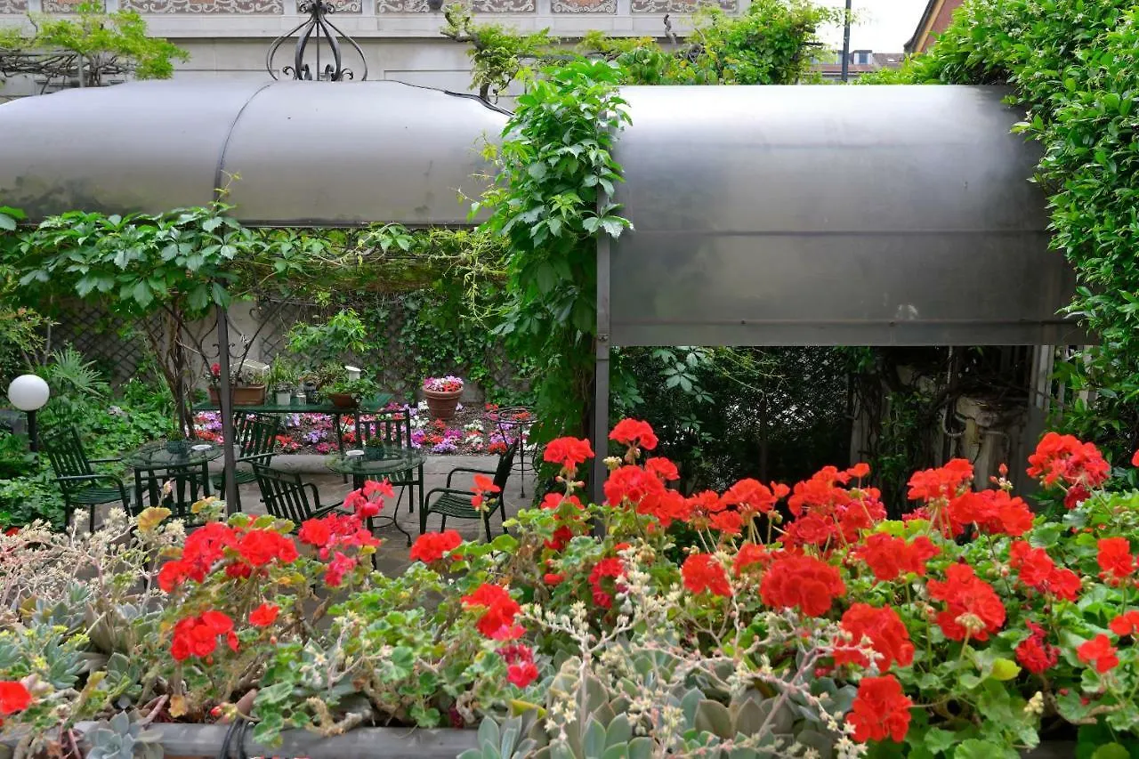 Hotel Bagliori Milano 3*,